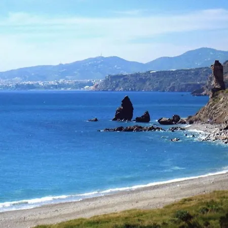 Cantarero Nerja Maro